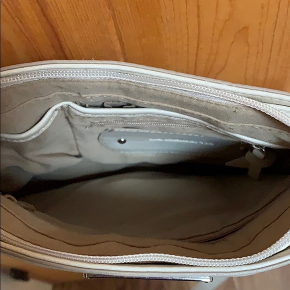 Cream purse - Picture 3 of 3